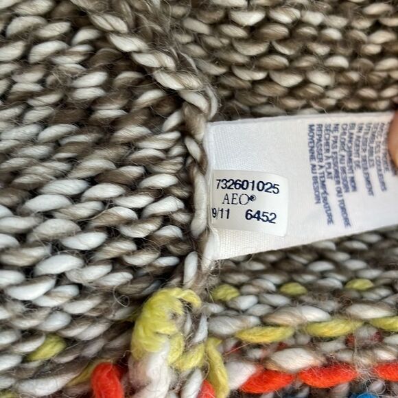 American Eagle Aztec Print Wool/Alpaca Blend Short Sleeve Cardigan. Size Medium. - Picture 14 of 14